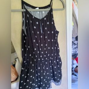 black spaghetti strap romper with pockets and front keyhole